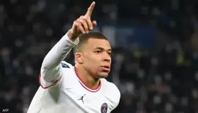 روثين: مبابي قد يرفض الانتقال إلى ريال مدريد ويبقى في باريس سان جيرمان