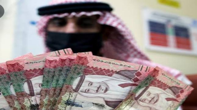 ضريبة القيمة المضافة والتي عملت على مساندة الريال السعودي واستقدام العمالة