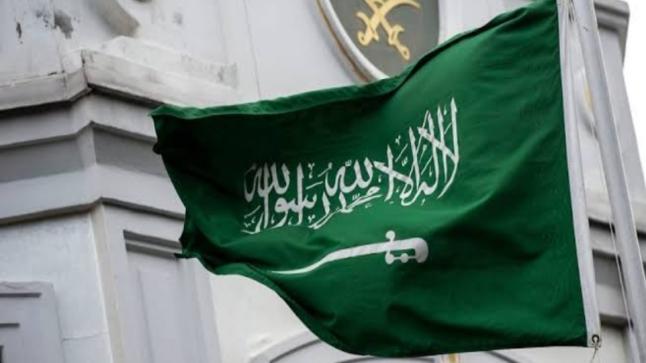 تأشيرة بديلة دون رسوم …. المملكة تتيح الخروج النهائي للعمالة خلال ٩٠ يوم من يوم وصولهم