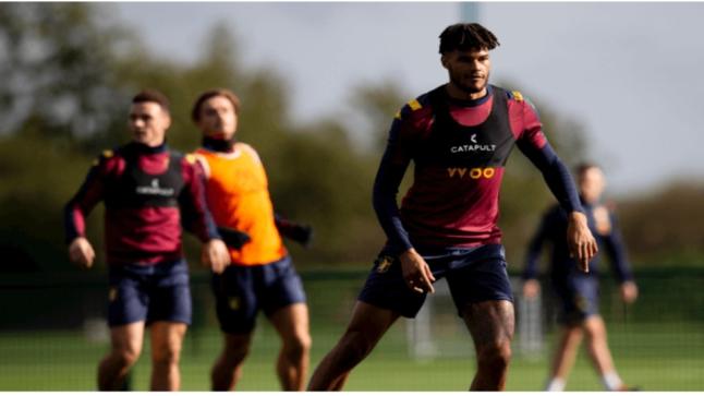 مستشعرات كرة القدم (كرة القدم) القابلة للارتداء والتي تتعقب التسديدات والتمريرات