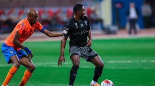 الهلال يسعى لتحقيق الفوز الغالي في المباراة النهائية والفيحاء مستعد