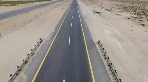 النقل تستمر بأعمالها على طريق أبو حدرية بالمنطقة الشرقية