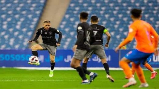وزير الرياضة يحرص على حضور أبناء الشهداء للمباراة النهائية بين الهلال والفيحاء
